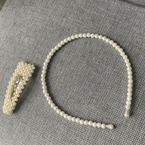 Hårspännen hårband  - Jätte fin hårspännen och hår band aldrig andvänt helt ny 😊