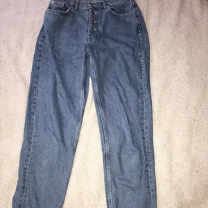 Blå jeans - Blåa jeans ingen bild när dem sitter på för dem är alldeles för stora