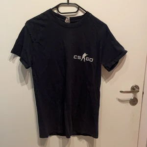 Csgo t shirt - En snygg bomulls tshirt i bra skick