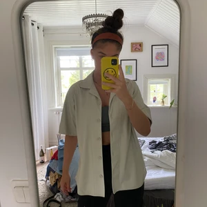 Weekday skjorta i läder - Nyckick