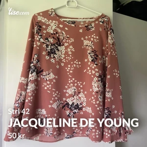 JAQUELINE DE YOUNG tröja  - Tröja strl 42, mycket bra skick. Kan skickas mot fraktkostnad 