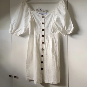 Nakd klänning  - Aldrig använd, nyskick & lapp kvar