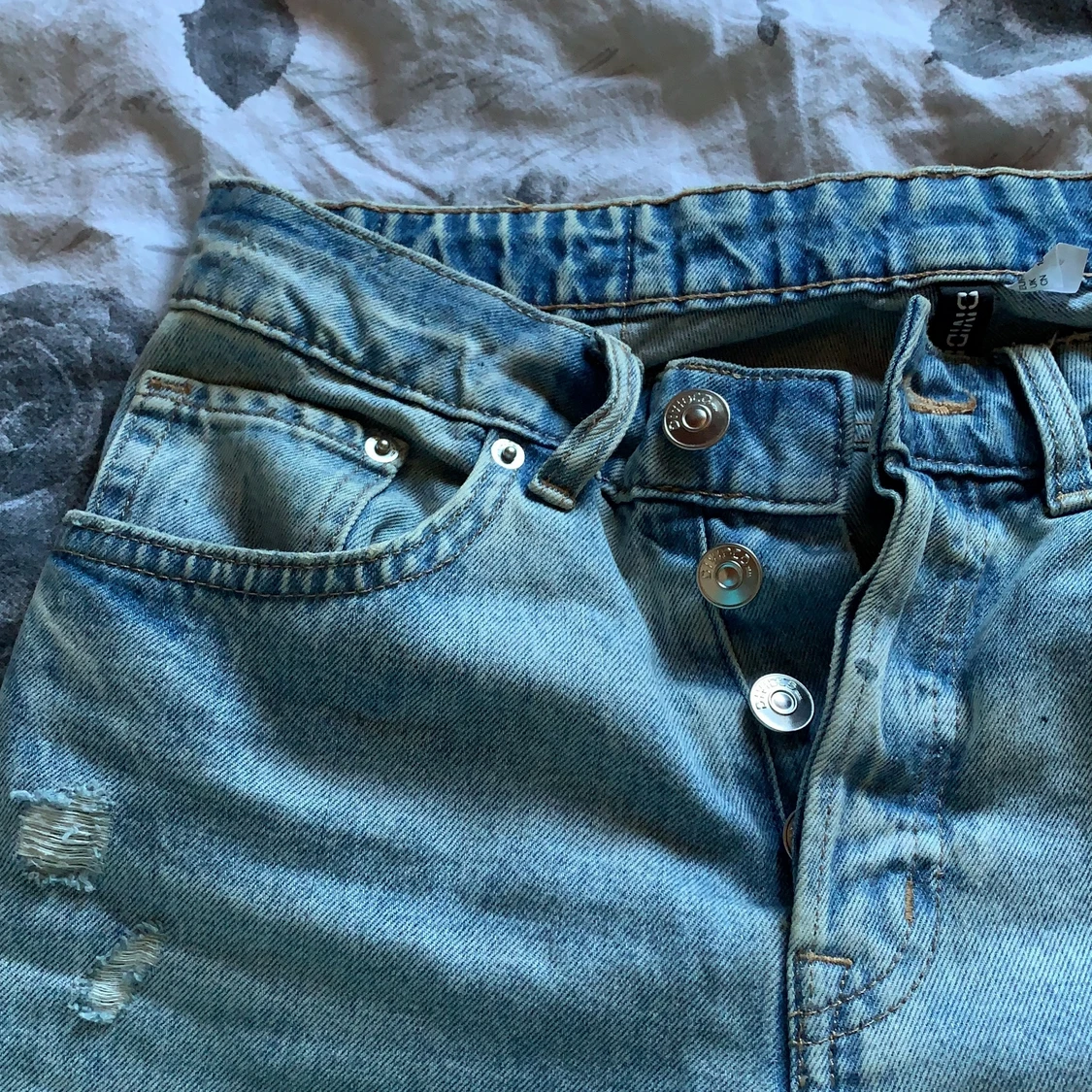 baggy jeans med hål - 91