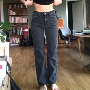 Jeans - Snygga jeans från weekday i modellen voyage. Väldigt bra skick! 