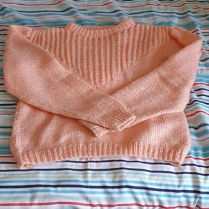 Super stickad tröja  - NY och passar xs-l