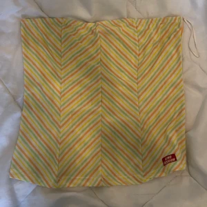 Croptopp Tubtopp  - Litet hål på sidan som kan lagas❤️