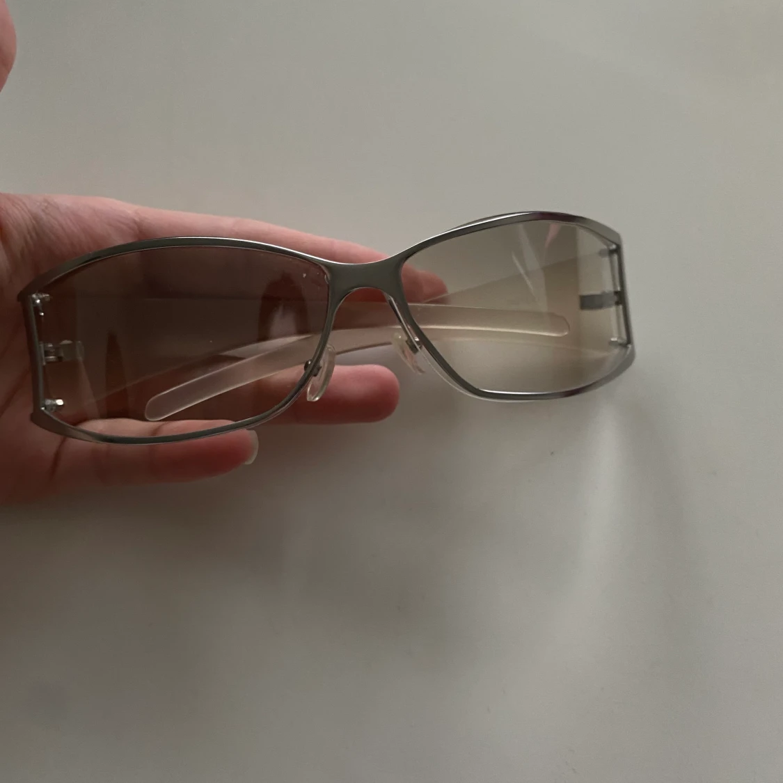 Genomskinliga vintage solglasögon  - 91