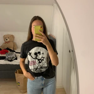 T-shirt  - Asball T-shirt från zara Med Mussepigg tryck 