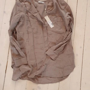 J.Lindeberg - Helt nya.Storlek 36