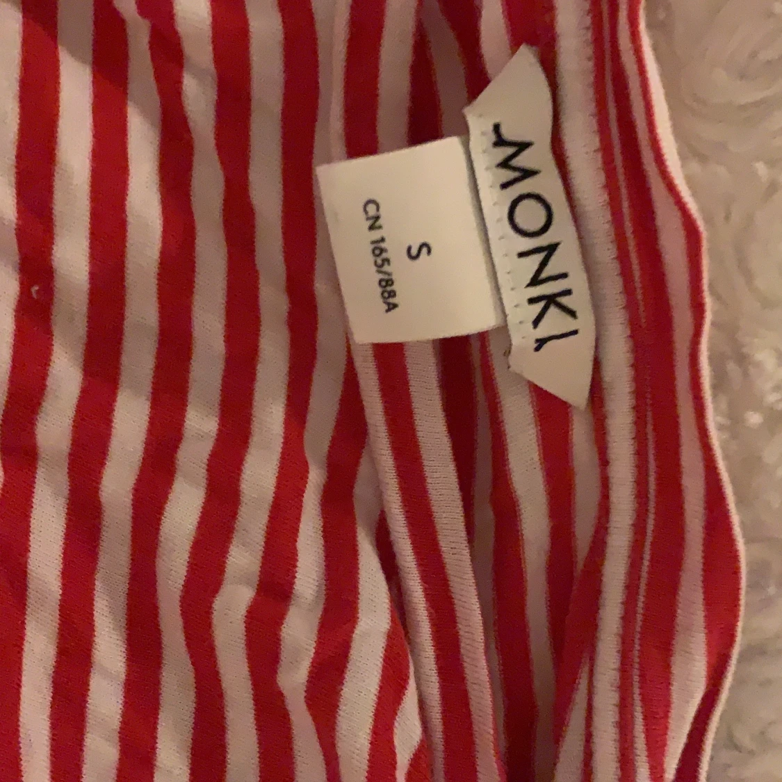 Randig topp från monki  - 90