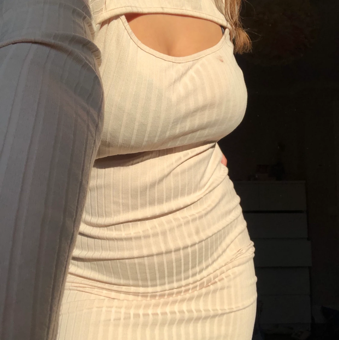 Ribbad klänning strl L