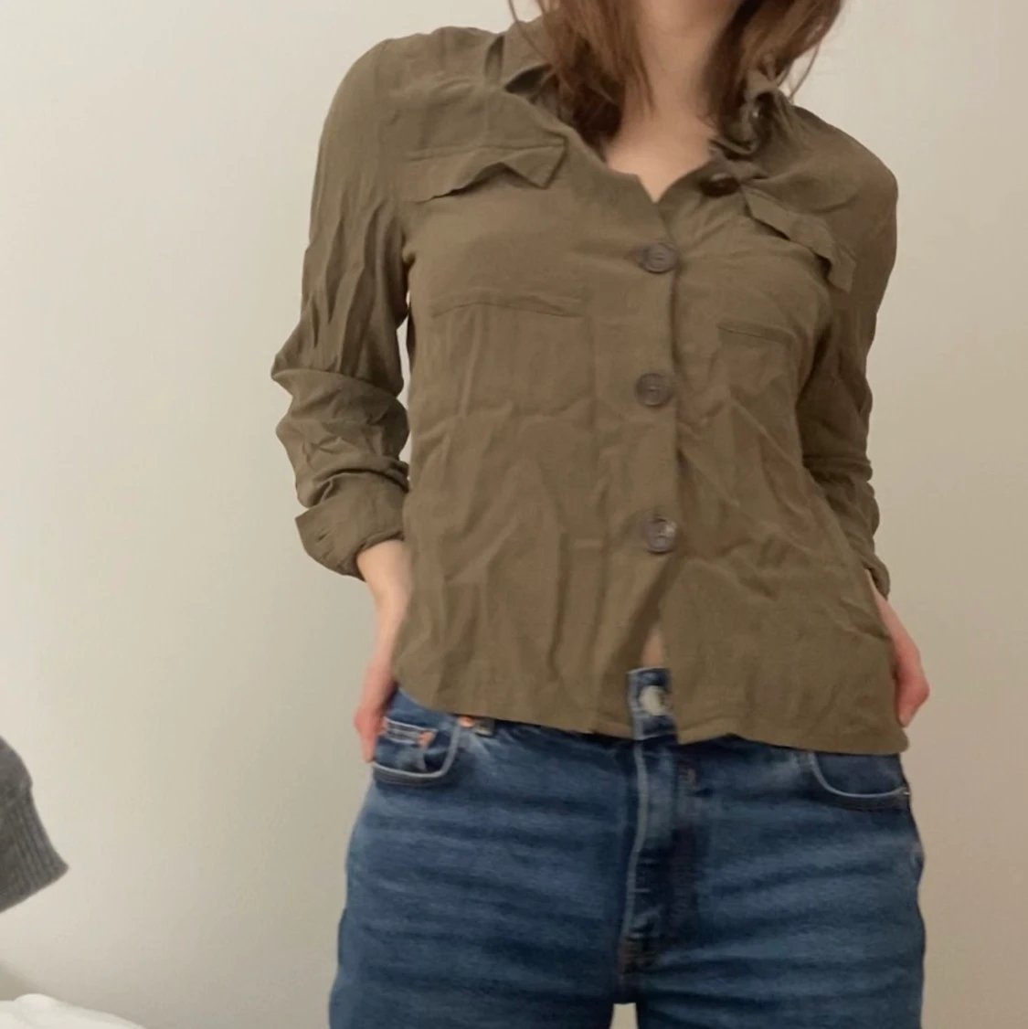 Olivgrön skjorta - 90