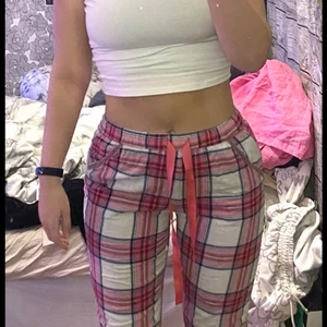 Pyjamasbyxor - Söta trendiga pyjamasbyxor, för mer bilder eller frågor skriv ett privat meddelande <3 