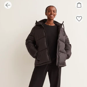 Hm jacka - Knappt använd! Storlek XS