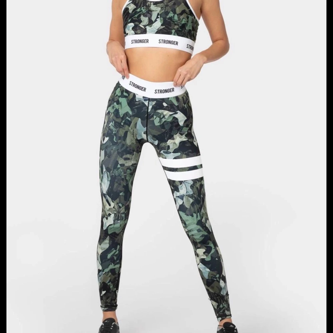 Stronger set KamofĂ€rgđ