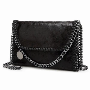 Stella McCartney liknande väska - Säljer denna jätte snygga Stella McCartney liknande väskan. Använd några gånger men säljer då jag funderar på att köpa en ny väska💕