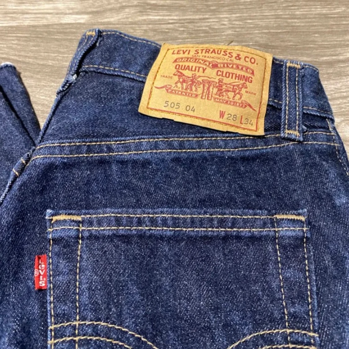 Mörkblå Levi’s byxor - 91