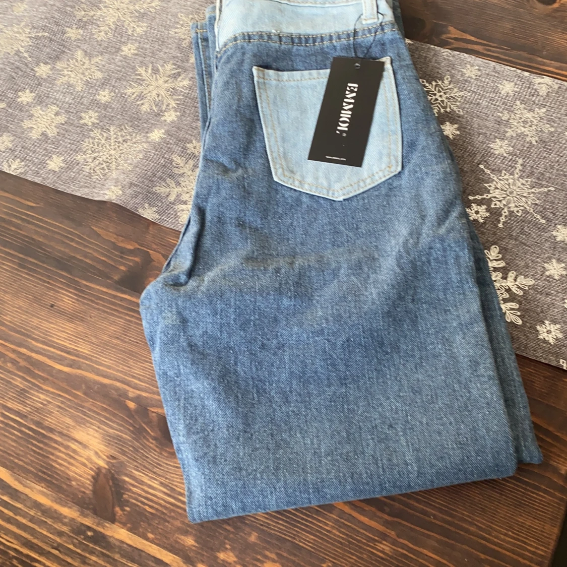 Ett par jeans från Emmiol i storlek xs - 91