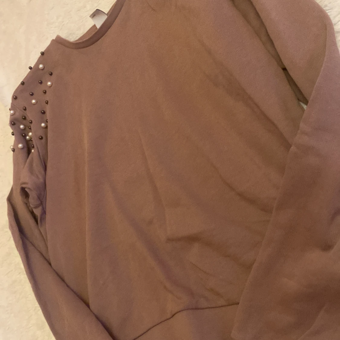 Tröja med pärlor  - 91