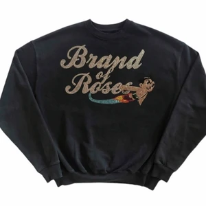 Sweatshirt från BoR  - Sweatshirt från BoR använd 1 gång, inga flaws. Nypris 900, slutsåld