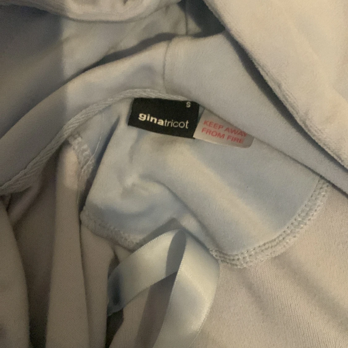 Gina tricot ljus blå kofta  - 90