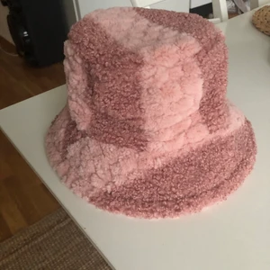 Buckethat - Buckethat 