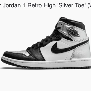 Jordans silver toe - Säljer mina nya jordans använt ett fåtal gånger. Storlek 38. Säljer pågrund av att de inte kommer till användning.