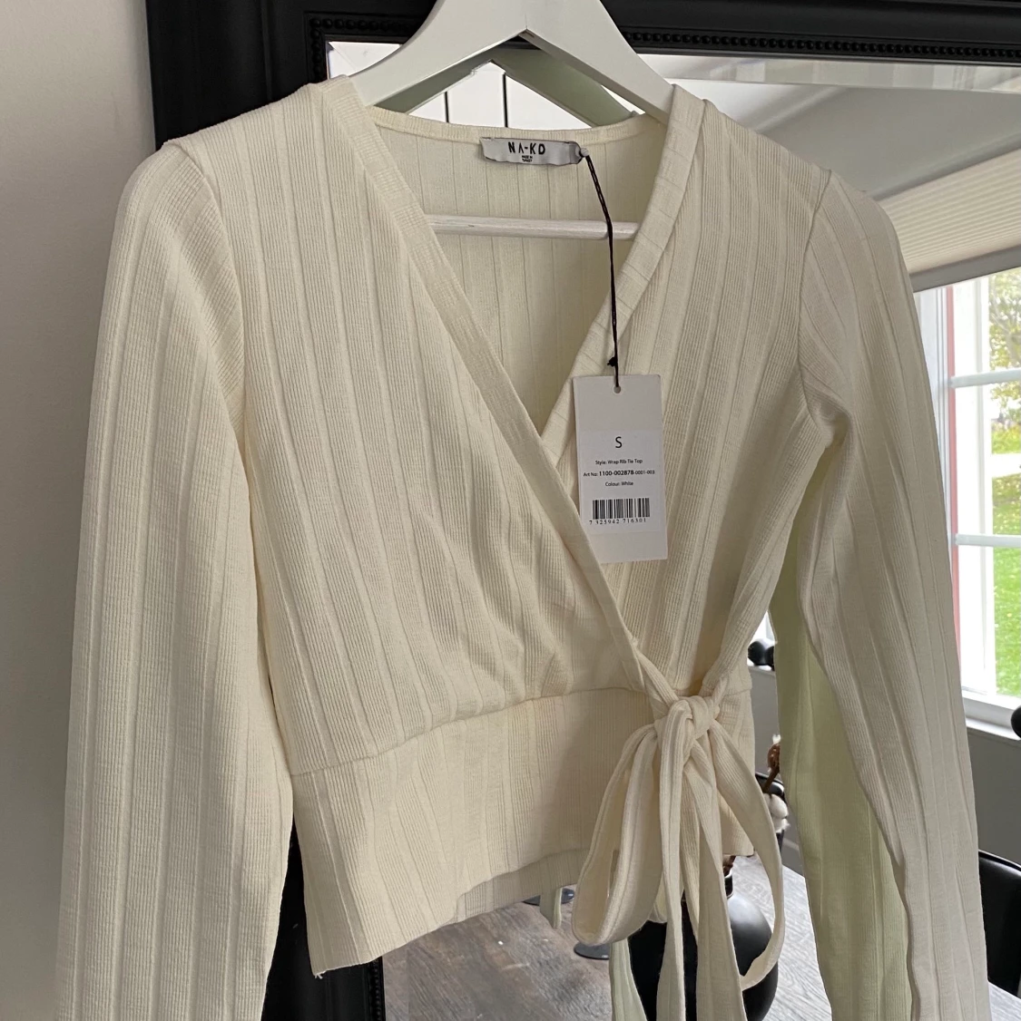 Gräddvit tröja från NA-KD - 90