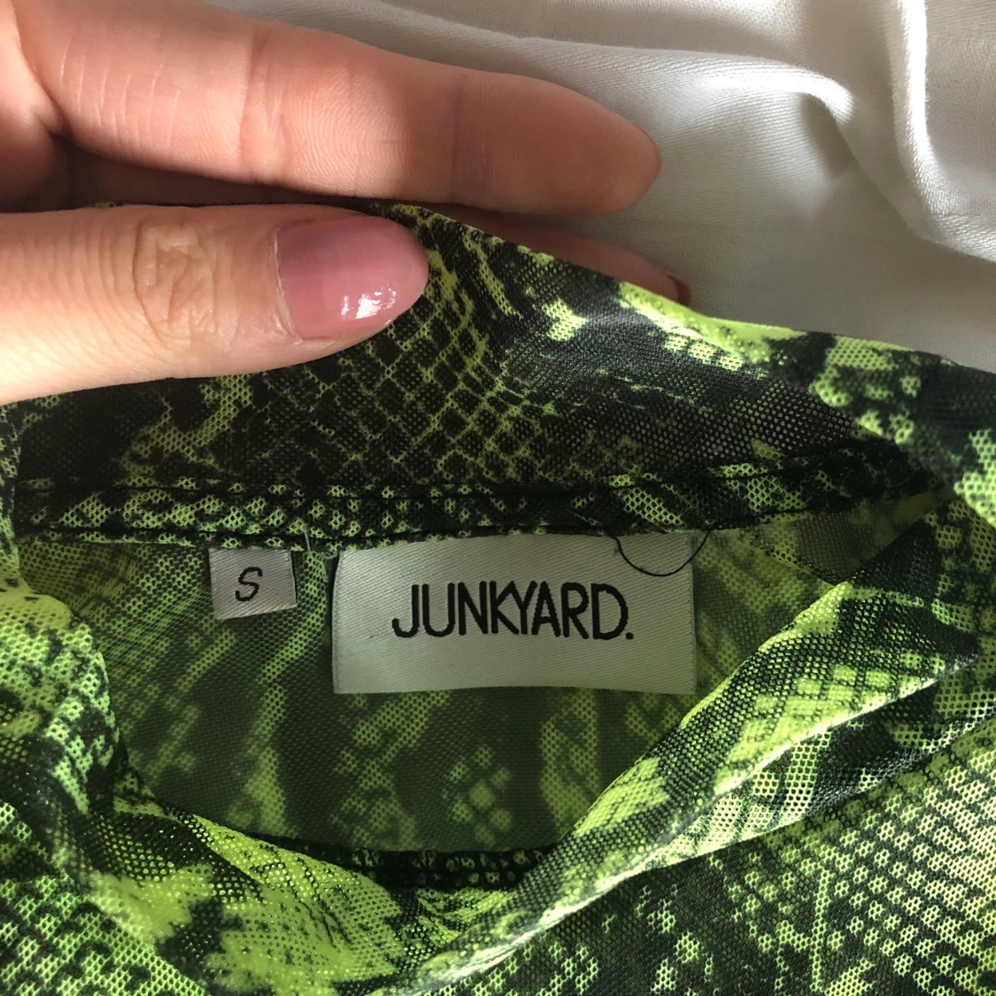 Superfin tröja i mesh med ormskinnsmönster - junkyard  - 91