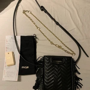 Maje väska - Säljer min fina maje väska som är använd ca 5 gånger, köpt på nk i Stockholm och den är som ny, inga slitningar eller så någonstans! Budgivning om flera är intresserad☺️☺️nypris 2300kr, köpt dirket för 1600