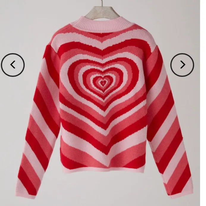 Heart wave tröja från shop cider, köpt för 350 + frakt. Aldrig använd 🥰. Stickat.