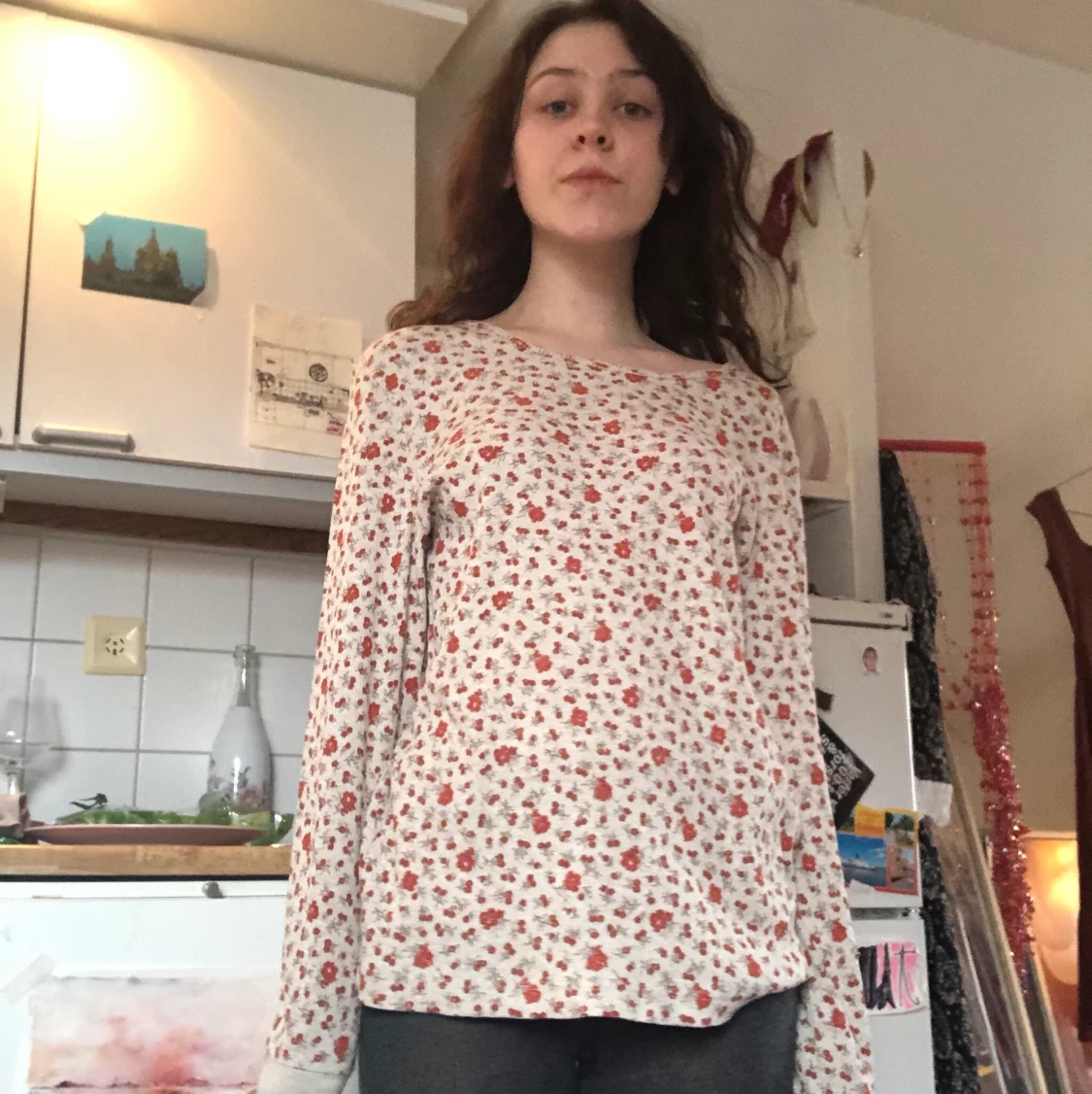 fin, blommig tröja🌸