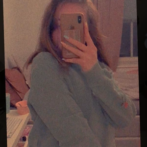 Sweatshirt  - Jätte gullig o fin sweatshirt från Nakd. Säljer då den är för liten för mig. Skriv om du har några frågor🥰