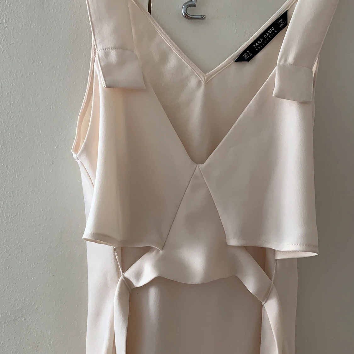 Gullig topp man knyter där bak - 90