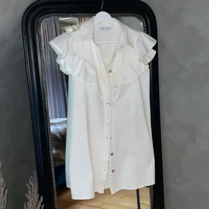 Klänning - Säljer en otroligt söt o fin klänning