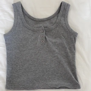 Grått linne  - Säljer detta oanvända linnet i storlek XS