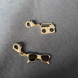 Berlocker  - Fint skick. 15 kr styck