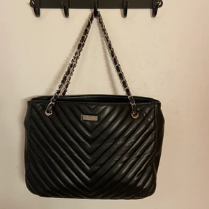 Don Donna  väska  - Aldrig använt 