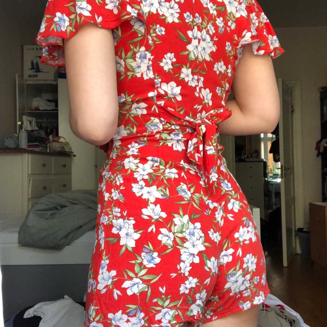 Blommig jumpsuit  - 90