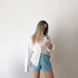 Blåa shorts - Handgjorda shorts av återvunnet tyg. Storlek S/M💙 Finns mer på bernh.se