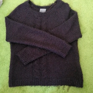 Sweatshirt  - Sleeves 68 cm long. 55 cm is the sweatshirt. Used good 