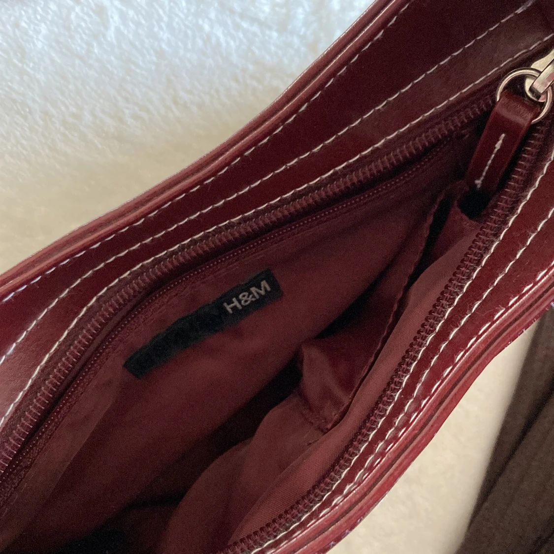 Vinröd handväska - 91