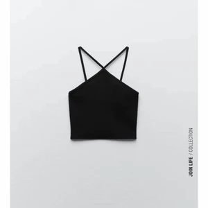 Zara topp  - Zara topp som aldrig är använt för jag gillade inte hur den satt på mig, 