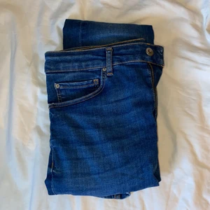 Skinny jeans, Hallhuber - Fina blåa skinna jeans