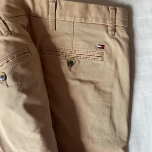 Tommy Hilfiger 30/32 - chinos i gott skick storlek 30/32