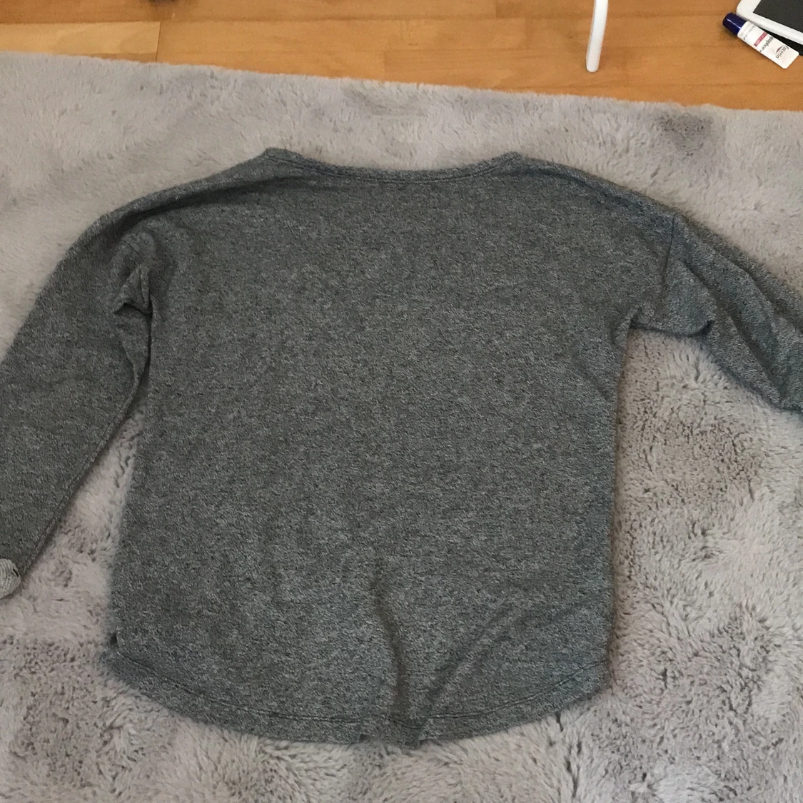 Grå långärmad  - 90