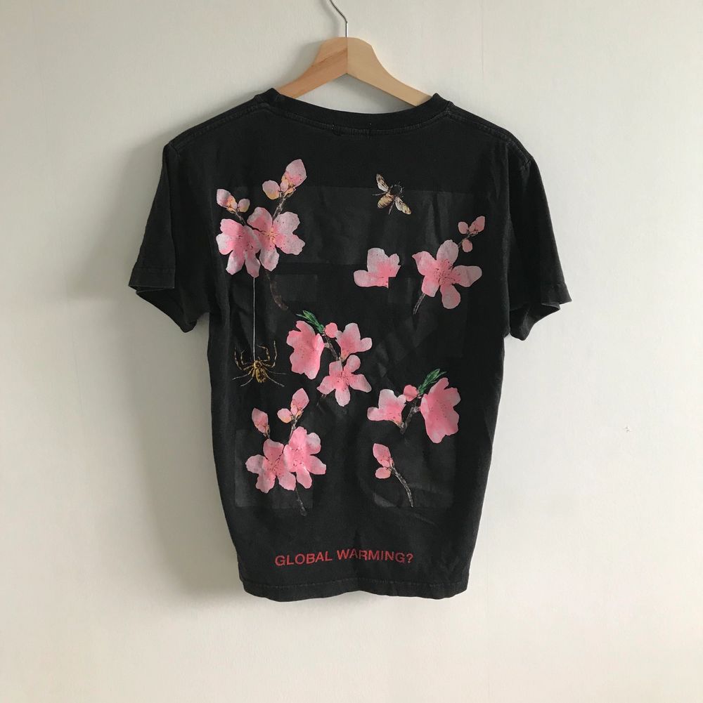 off white blossom tee