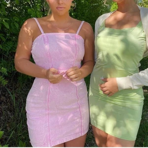 Rosa jeansklänning - Fint skick STRL36, 150kr + frakt el bud!