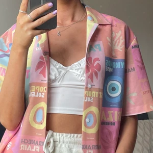 Skjorta  - ”Hawaii Skjorta” från Zaras herravdelning, storlek S. 50kr frakt 💘