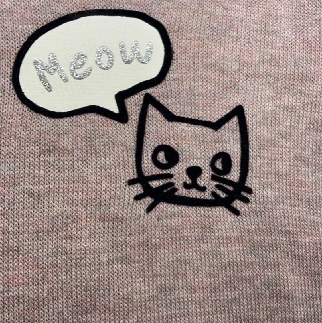 Söt tröja med kattdetaljer! - 91